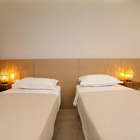 Luxury Pool Palasea With Panoramic Sea View Villa *